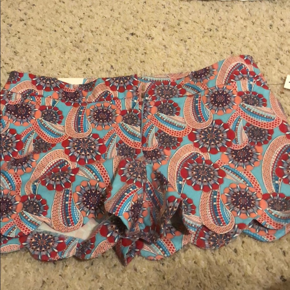 NWT crown and ivy short size 14